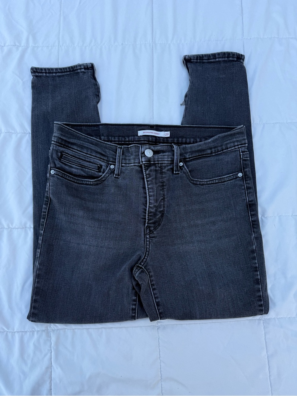 Levi's Women's Charcoal Black Skinny Jeans